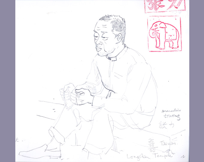 Homme en prière dans un temple, Taipei, Taiwan